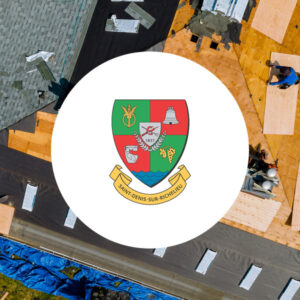 Blason de Saint-Denis-sur-Richelieu sur fond de toit.